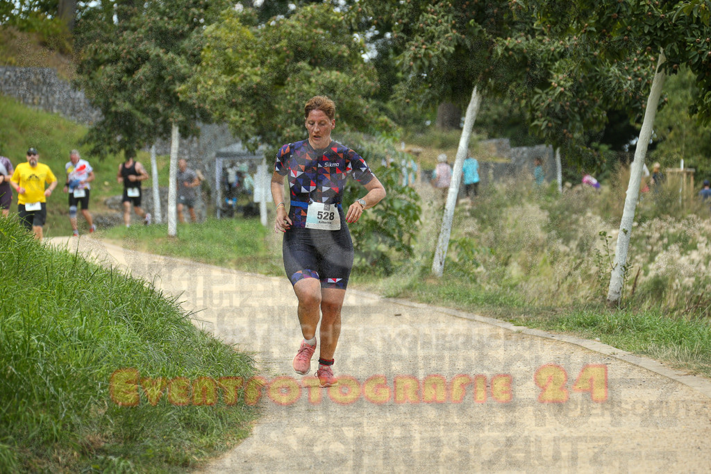 250824_1415_EX1_5539 | Sportfotografie im Rhein-Sieg Kreis, Köln, Bonn, NRW, Rheinland Pfalz, Hessen, etc. Unser Tätigkeitsfeld umfasst den Laufsport vom Volkslauf über den Marathon, Duathlon, Triathon bis zum Ultralauf wie Kölnpfad Ultra oder Schindertrail.