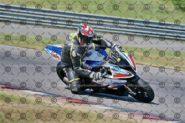 25bt04-0367 | markuskiefer.com - Realisiert mit Pictrs.com