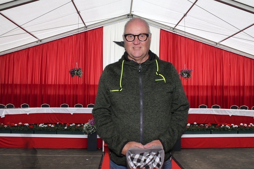 top-top.de 240928-100 | Foto, Video, Fotografie, Videografie, Fotobox, DJ, Discjockey, Musik, Musikbox, Veranstaltung, Photobooth, Amazon, Ebay, Buchtipp, Bestseller, Autor, Verlag, Buch, Wesel, Hamminkeln, NRW, Dinslaken, Rees, Drohne, Hochzeit, Party, Fotobox, Wesel, Fotograf