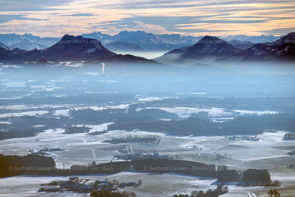3900137 | Blick zu den Alpen bei Rosenheim