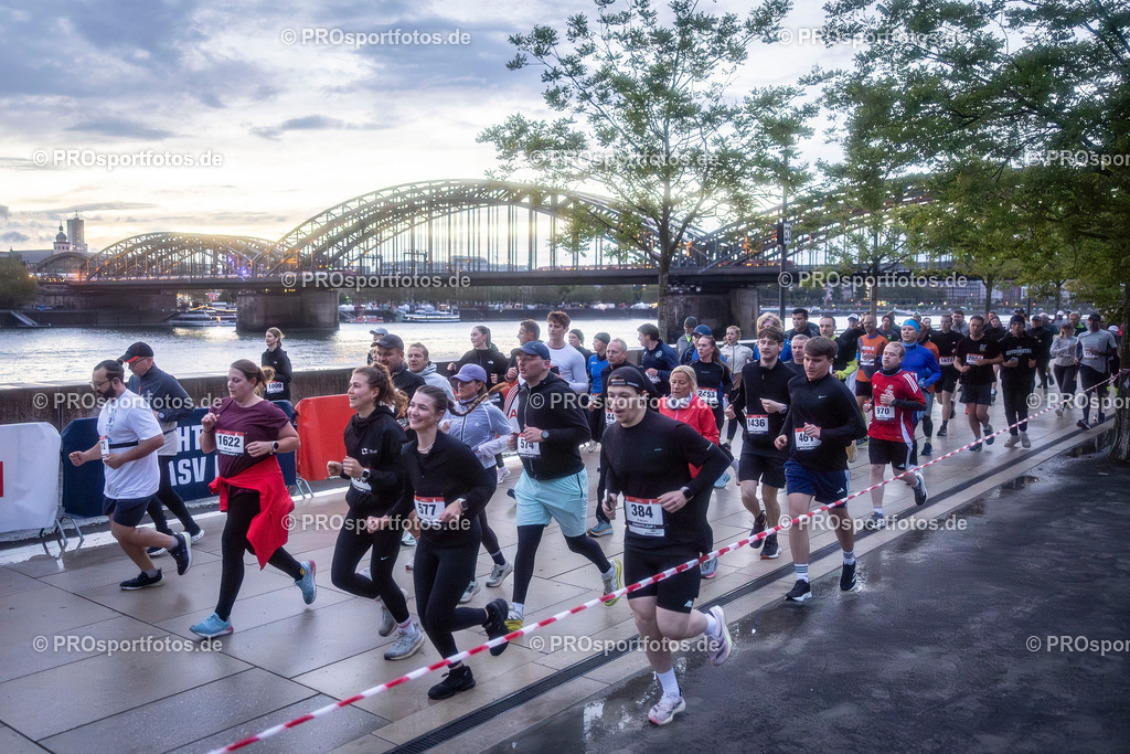 23. ASV Nachtlauf; Koeln, 13.05.26 | Impressionen vom 23. ASV Nachtlauf am 13.05.26 am Tanzbrunnen in Koeln. Foto: BEAUTIFUL SPORTS/Leah Kohring