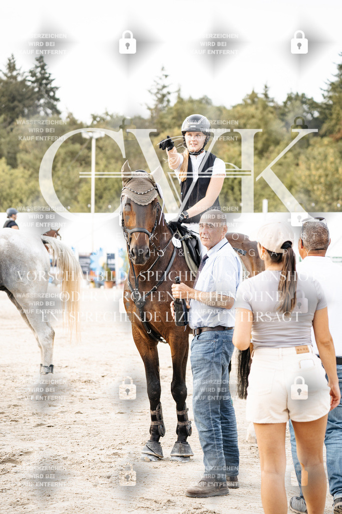 CK704239 | Turnierfotografie Pferdefotografie Trier Rheinland-Pfalz Pferdesport Reitsport Tierfotografie Sportfotografie Pferdevideo Pferdevideografie Equestrianvideography equestrianphotography  - Realisiert mit Pictrs.com
