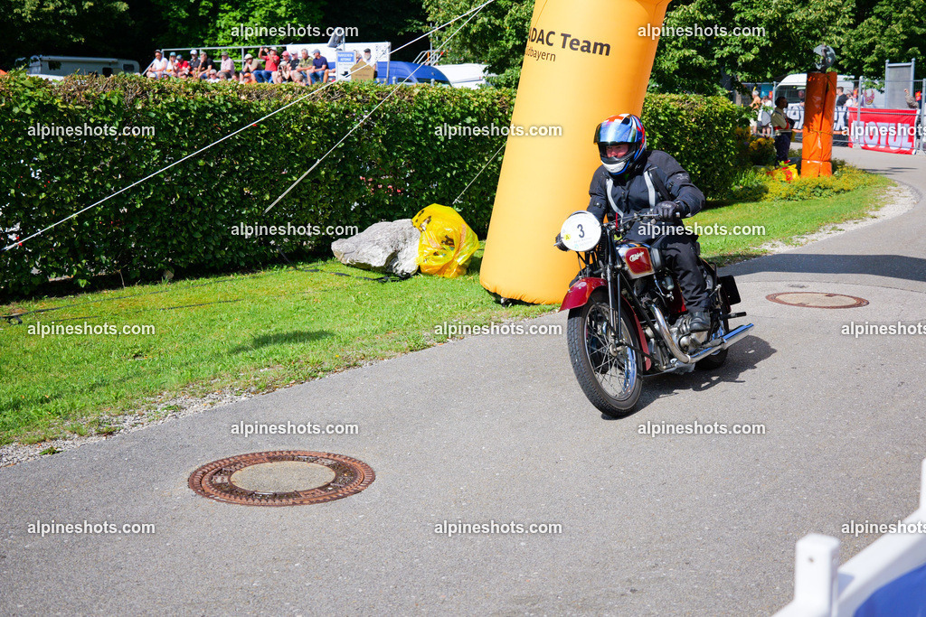 P1025926 | Erleben Sie atemberaubende, hochqualitative Fotos Ihrer Fahrt entlang der malerischen Alpenstraßen. Besuchen Sie alpineshots.com, um professionelle Aufnahmen Ihrer unvergesslichen Reise zu finden und zu kaufen - Realisiert mit Pictrs.com