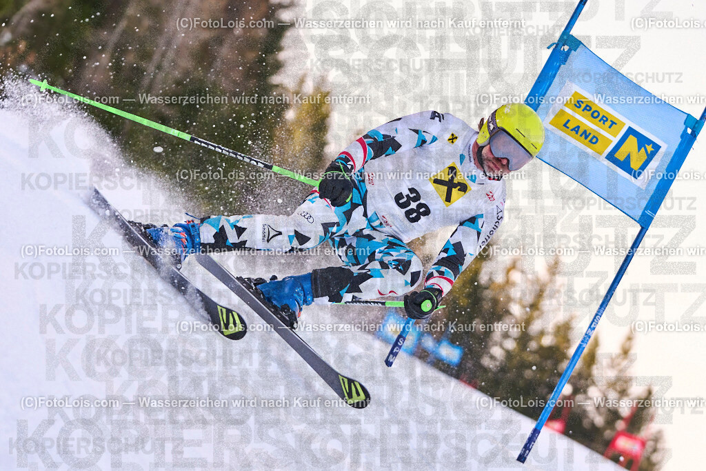 ALP0642_MastersCup-RTL-I_LKHF_Fallmann Joerg | NÖ Raiffeisen MastersCup, Jugend - Damen - Herren, Riesentorlauf-Rennen 1 auf der Fuchswaldpiste, durchführender Verein: Schiklub Lackenhof, So 9. Februar 2025.
