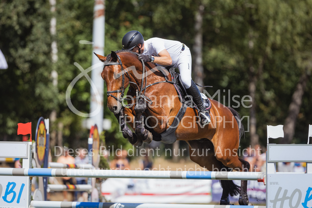 220717_LC_GroßerPreis-926 | Deine schönsten Turniermomente als professionelle Fotos! Entdecke hochwertige Pferdesport-Fotografie im Online-Shop. Jetzt Fotos finden & bestellen!
