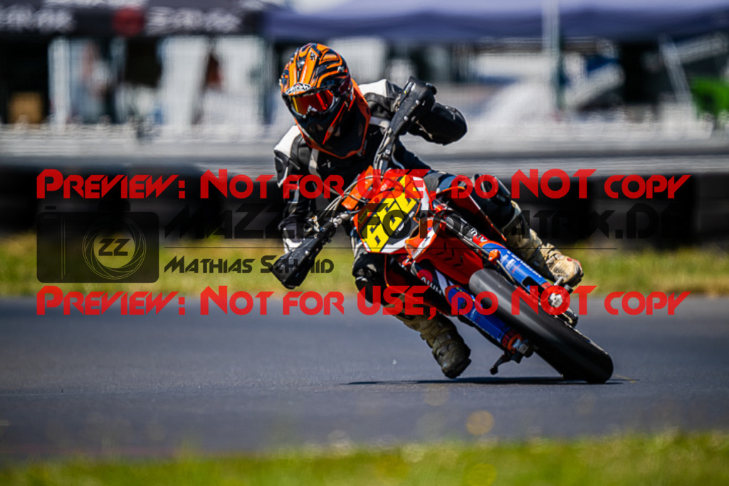 MaZZes_FotoMatrix_220703_3844 | S2