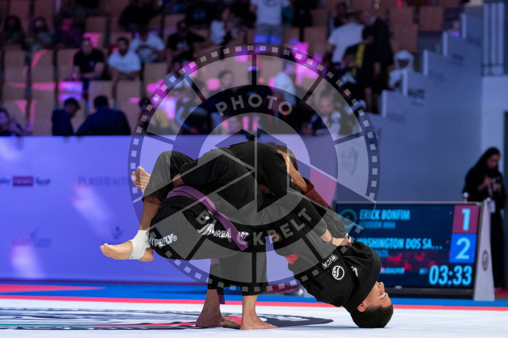 20231108PBB1594 | Fighters compete during the AJP World Professional Championship in the Mubadala Arena in Abu Dhabi, Arab United Emirates, on November 8, 2023.