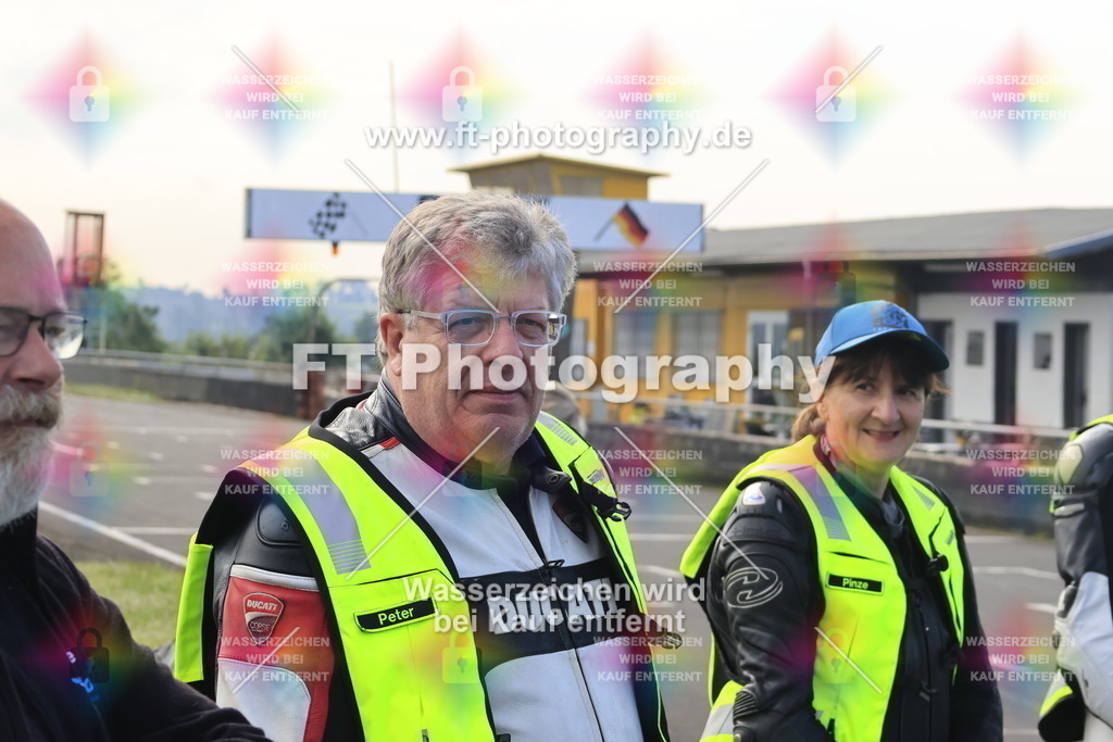 _TCM2665 | Hier findet Ihr Bilder von Touristenfahrten auf der Nürburgring Nordschleife oder von anderen Veranstaltungen die ich besucht habe. Viel Spass beim Durch Schauen 