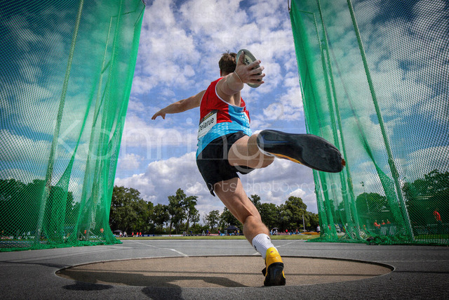 Juniorengala 2026; Mannheim, 14.06.2026 | MANNHEIM, GERMANY - JUNE 14, 2026 : Noa Delarue (FRA/France) competing in the men’s U20 discus throw during the Juniorengala 2026 at Michael-Hoffmann-Stadion on June 14, 2026 in Mannheim, Germany.