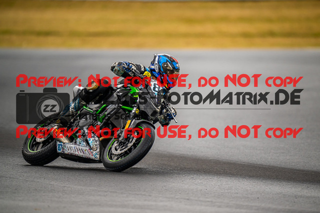 MaZZes_FotoMatrix_220625_7211 | TWINCUP