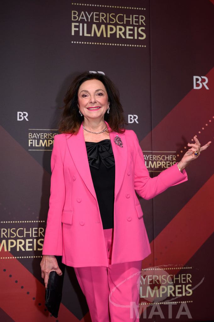 _DWI5148 | Uschi Dämmrich von Luttitz bei der Verleihung des 47. Bayerischen Filmpreises 2026  im Prinzregententheater. München, 23.01.2026 - Realisiert mit Pictrs.com