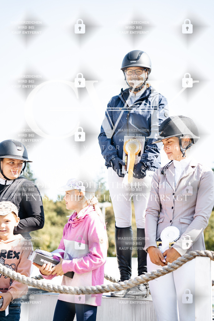 CK704079 | Turnierfotografie Pferdefotografie Trier Rheinland-Pfalz Pferdesport Reitsport Tierfotografie Sportfotografie Pferdevideo Pferdevideografie Equestrianvideography equestrianphotography  - Realisiert mit Pictrs.com
