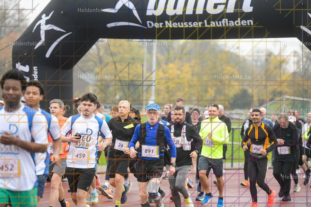 Neusser Erftlauf 2025  | 15km Neusser Erftlauf 2025 Foto: Heldenfoto.de