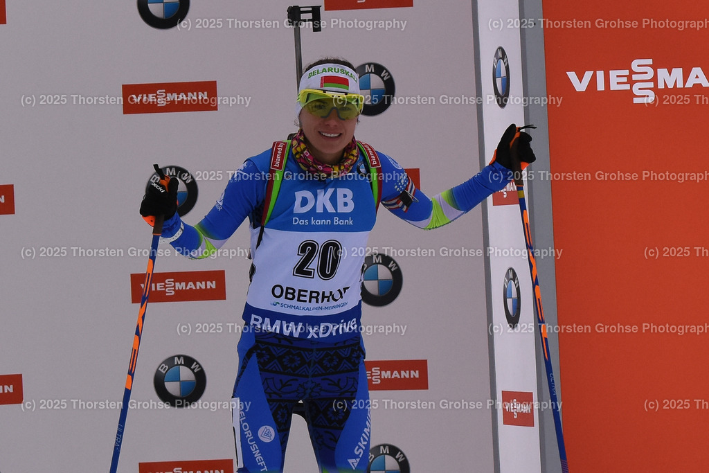 IBU WC Biathlon Oberhof 2018 | SKARDINO Nadezhda (BLR) beim Start; IBU WC Biathlon Oberhof 2018, 7.5 km Sprint Frauen am 04.01.2018 in der DKB Ski Arena in Oberhof, (Deutschland) - Realisiert mit Pictrs.com