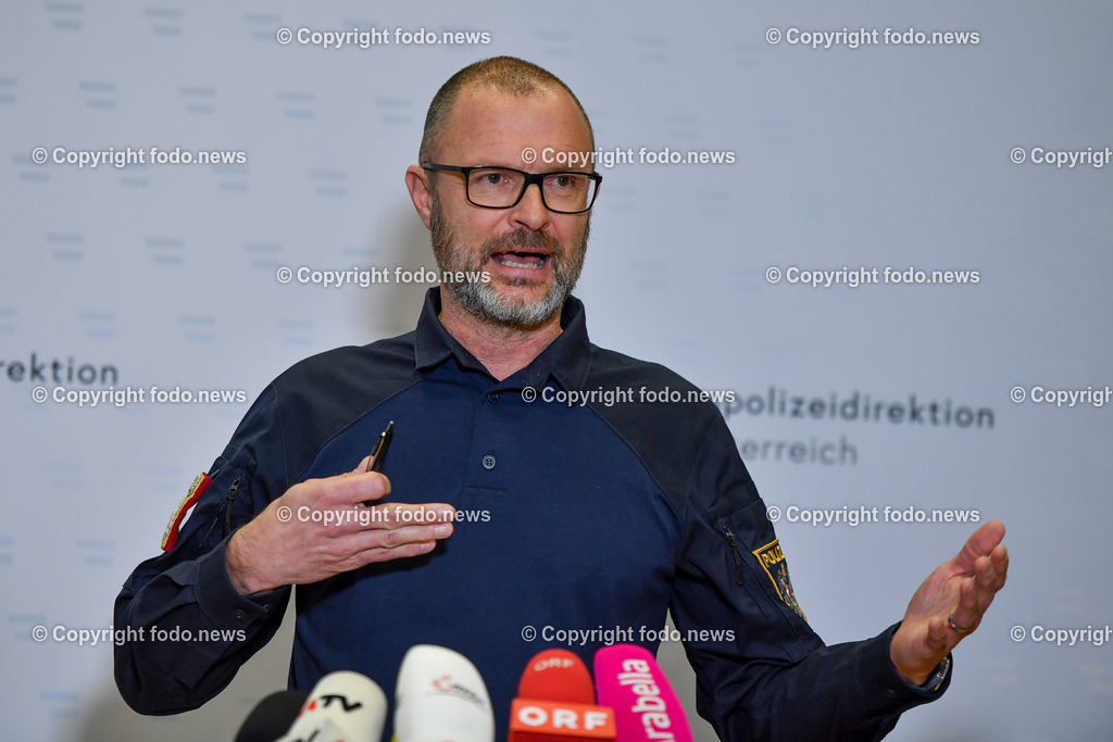 Landespolizeidirektion Oberoesterreich_ Pressekonferenz Festnahme Mordversuch Linz-Kleinmuenchen_ 09.01.2023-12 | 09.01.2023, Landespolizeidirektion Oberoesterreich, AUT, Pressekonferenz Festnahme Mordversuch Linz-Kleinmuenchen, im Bild Andreas Pilsl (Landespolizeidirektor Ooe)