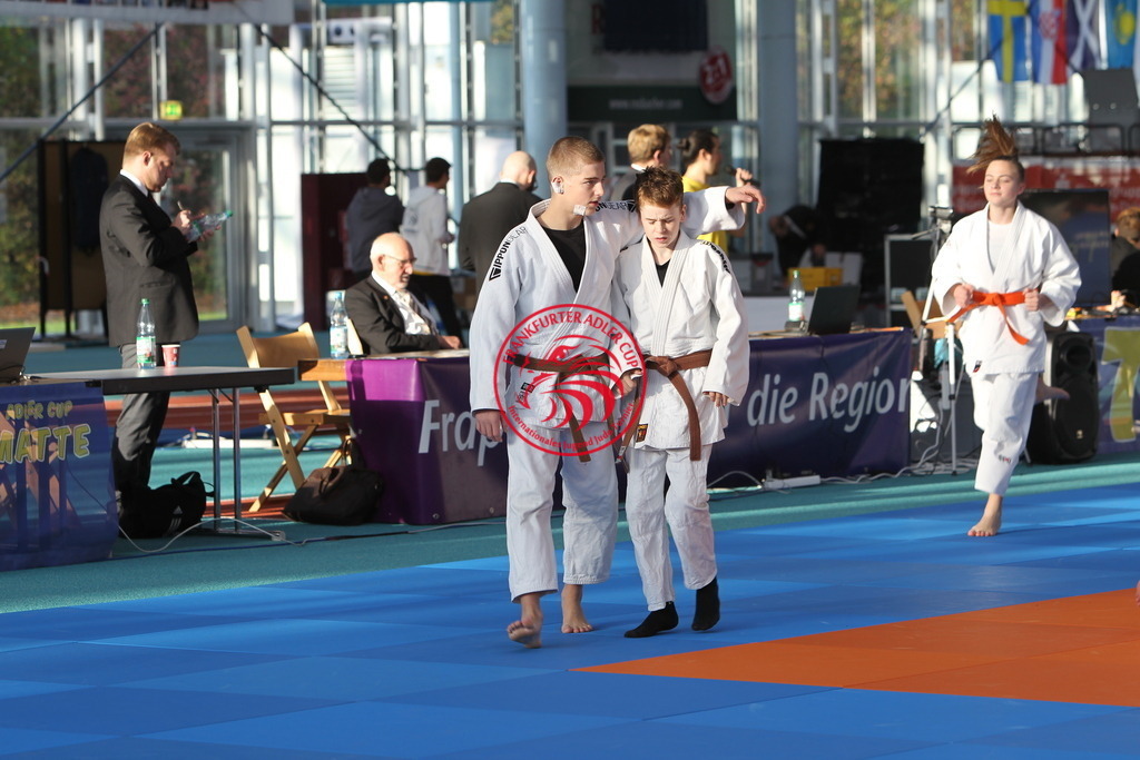 JT6F9405 | Fotos vom Adler Cup - Pictures from Adler Cup

Hier findet Ihr alle Eindrücke und großen Momente der Adler Cup Wochenenden. Here you will find all impressions and great moments of the Adler Cup weekends. - Realisiert mit Pictrs.com