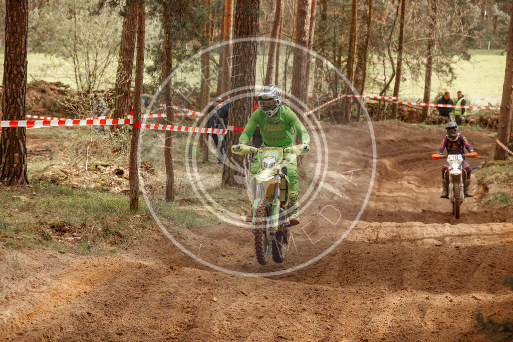 4TaktLauf1-502 | koppe-media - Realisiert mit Pictrs.com