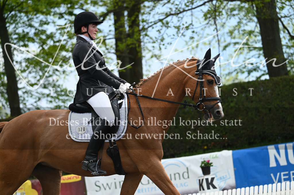 20230512_JK-Röhrsdorf-08-185 | Pferde- und Turnierfotografie in Westsachsen. Pferdeportraits, Auftragszeichnungen und intuitive Kunst.