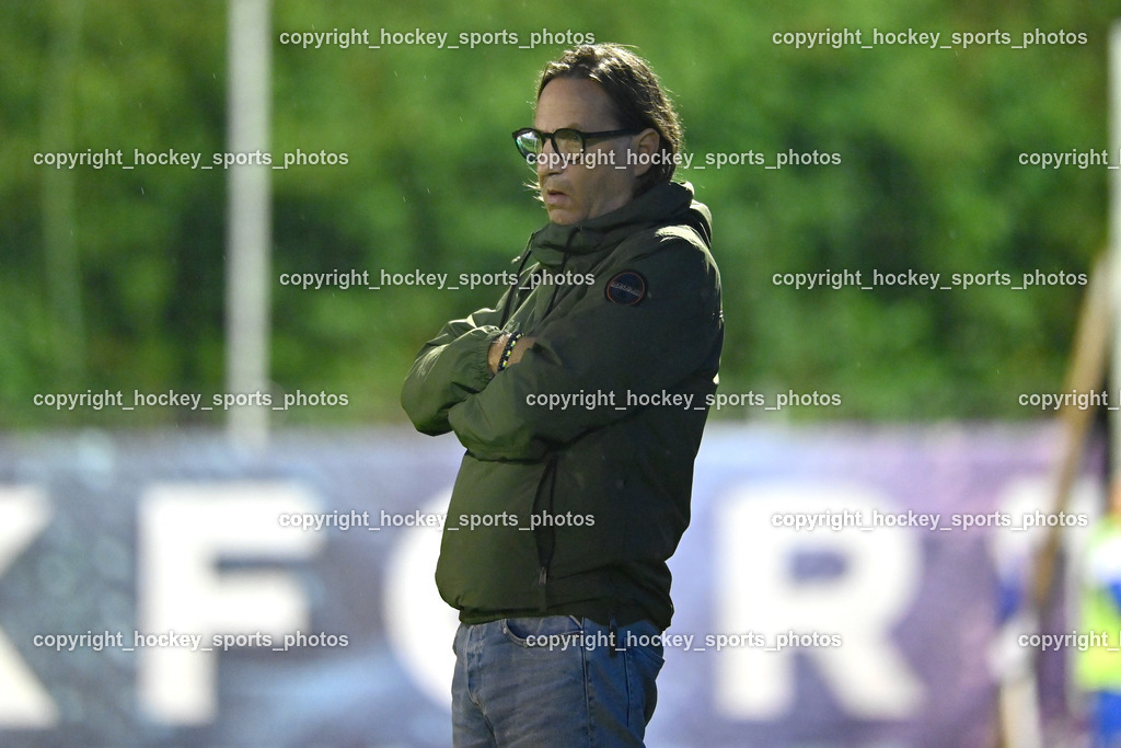 SAK vs. SV Donau  | Headcoach SAK Richard Huber, SAK vs. SV Donau , SAK vs. SV Donau  am 27.09.2024 in Klagenfurt (Sportpark Welzenegg), Austria, (Photo by Bernd Stefan)