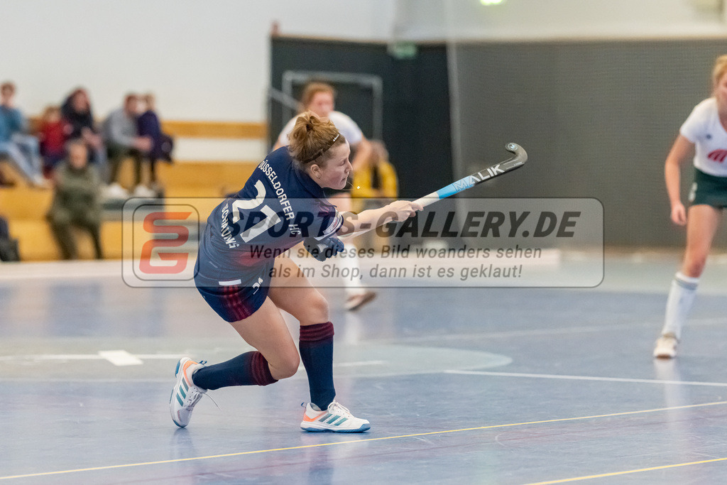 HK_20230107_102148 | 1. Bundesliga ( Halle ) Damen Düsseldorfer HC -  Crefelder HTC am 7.1.2023 Düsseldorfer HC, Düsseldorf , Maike Schaunig ( Düsseldorfer HC #21 )