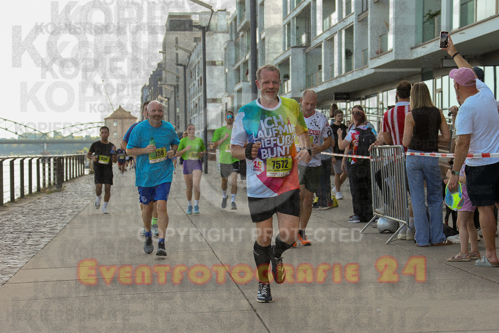 250920_1450_EX1_7797 | Sportfotografie im Rhein-Sieg Kreis, Köln, Bonn, NRW, Rheinland Pfalz, Hessen, etc. Unser Tätigkeitsfeld umfasst den Laufsport vom Volkslauf über den Marathon, Duathlon, Triathon bis zum Ultralauf wie Kölnpfad Ultra oder Schindertrail.