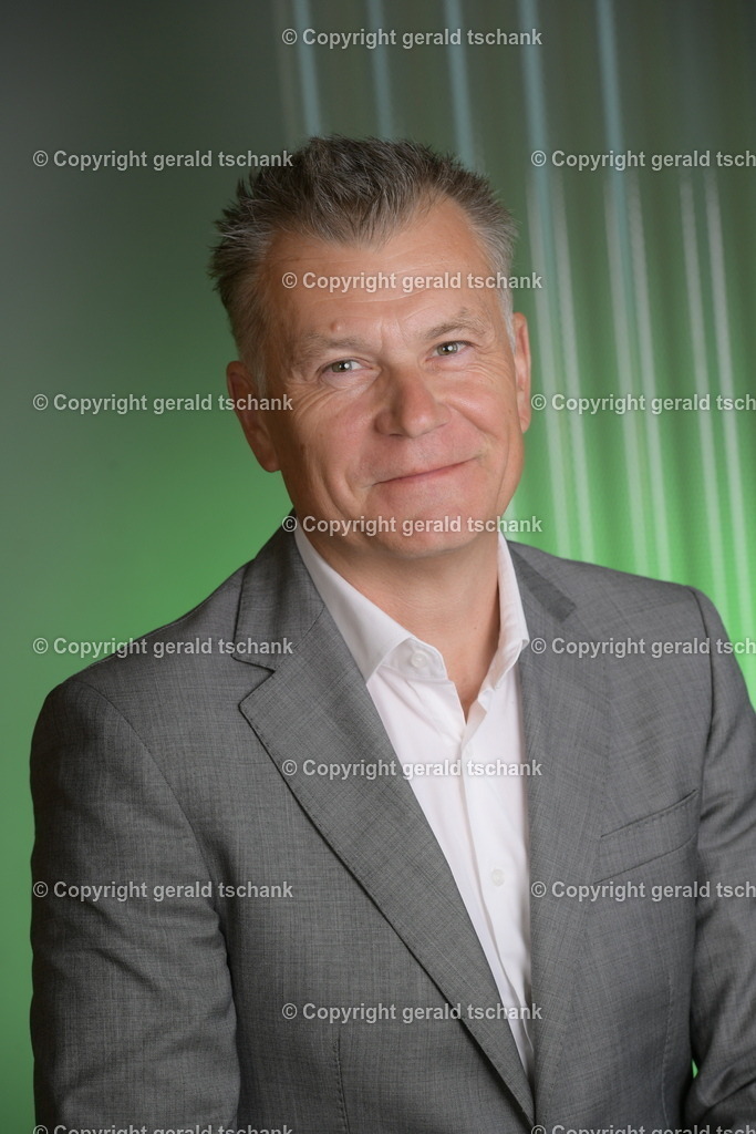 DSC_8076 | Wählen Sie hier bitte Ihr bestes Foto aus, mit diesem Bild wird Ihr Set produziert. Sollten Sie kein Bild wählen oder mehrere suchen wir das Beste aus!