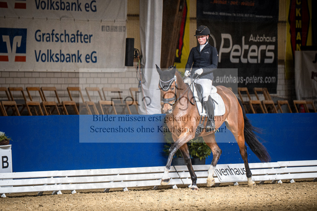 DOS_0337 | Entdecke hochwertige Reitturnierfotos von Foto Oger. Professionell, emotional und authentisch – jetzt Lieblingsmomente im Shop bestellen.Deutschlandweite Turnierfotografie. - Realisiert mit Pictrs.com