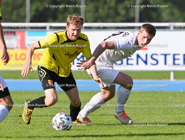 Fussball Landesliga SV 03 Tuebingen - VfL Nagold | Fussball Landesliga 2021/2022    04.06.2022SV 03 Tuebingen - VfL NagoldChris Wolfer (re, VfL Nagold) gegen Lucas Schreijaeg (li, SV 03)FOTO: ULMER PressebildagenturxxNOxMODELxRELEASExx