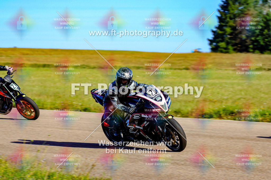 028-1403 | Hier findet Ihr Bilder von Touristenfahrten auf der Nürburgring Nordschleife oder von anderen Veranstaltungen die ich besucht habe. Viel Spass beim Durch Schauen 