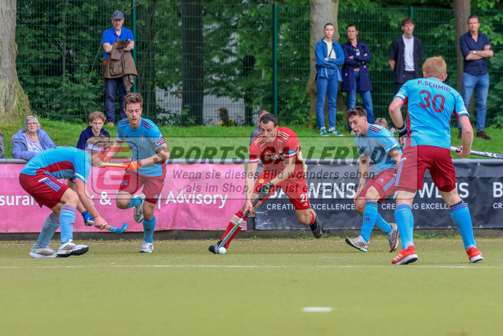 MJ_2023-05-07 - M - RWK - UHC-30 | Timur Oruz (Rot-Weiss Köln #27), Rot-Weiss Köln - UHC Hamburg am 7.5.2023 im KTHC Hockeypark, Köln
