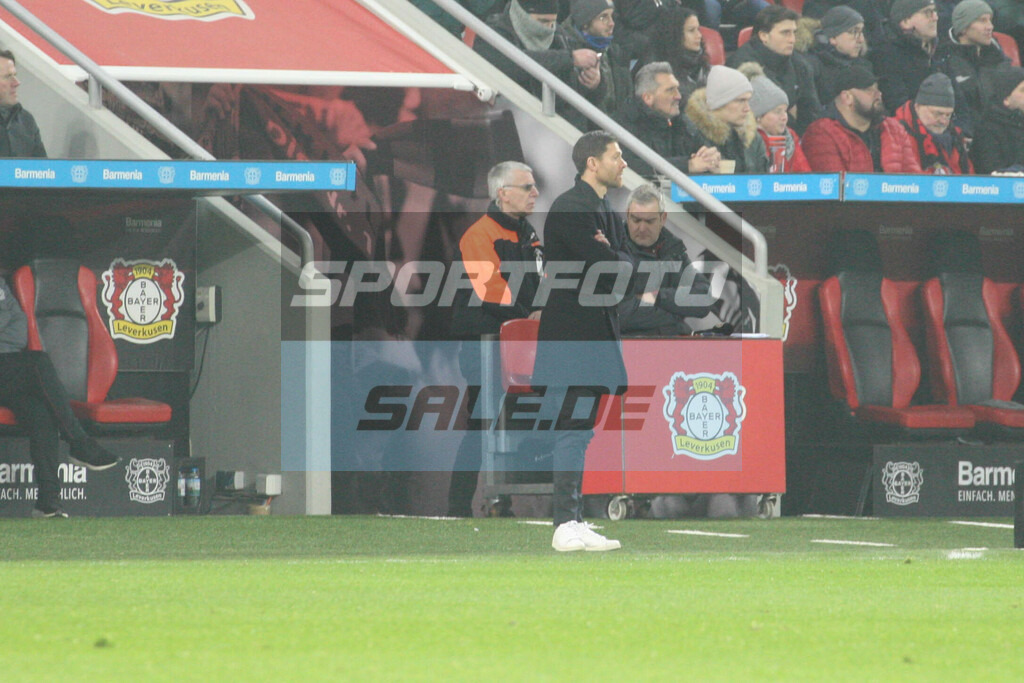 Bayer 04 Leverkusen - VFL Bochum 1848 | Leverkusens Trainer Xabi Alonso - © Sportfoto-Sale (MK - Realisiert mit Pictrs.com