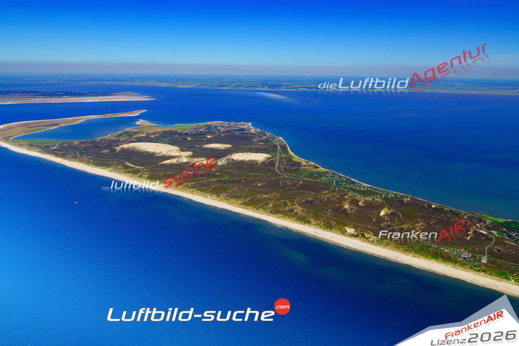 Die Luftbildaufnahme Nord - Sylt wurde 2018 mittels Flugzeug (keine Drohne) erstellt. Perfekte Schärfe und Druck- Auflösung- Garantiert!
