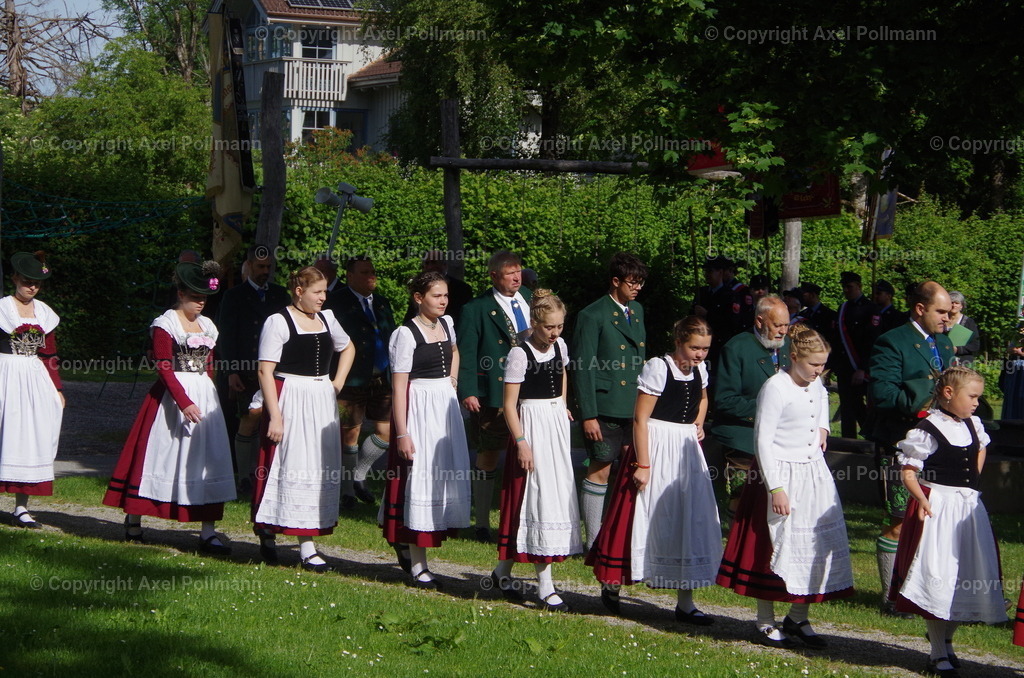 IMGP4748 | fotografiert von Axel PollmannLeonhardi Wallfahrt Benediktbeuern und Murnau, Fronleichnam, Fasching, Landschaft im Loisachtal und Benediktbeuern  - Realisiert mit Pictrs.com