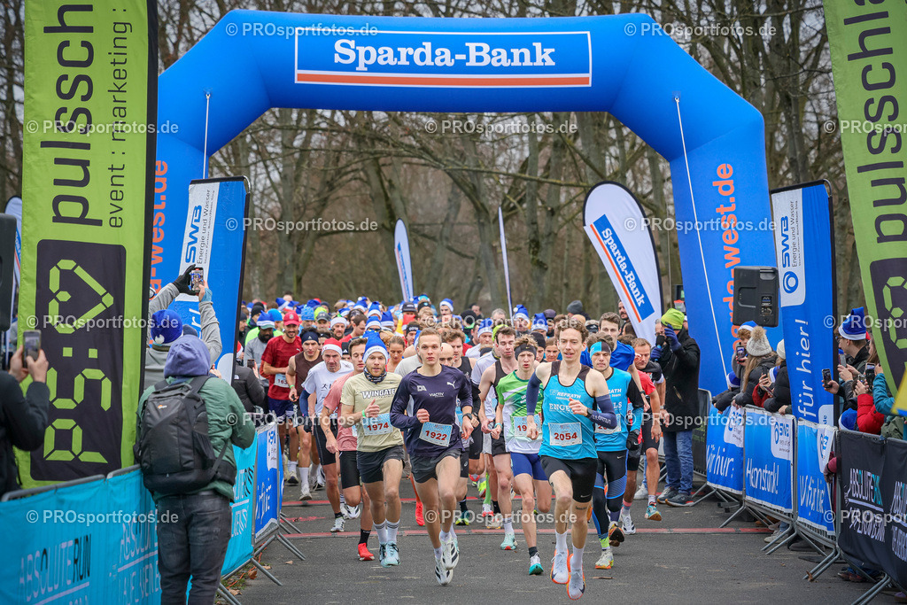 6. Bonner Nikolauslauf; Bonn, 14.12.2025 | Impressionen vom 6. Bonner Nikolauslauf am 14.12.2025 in Bonn (Nordrhein-Westfalen). 