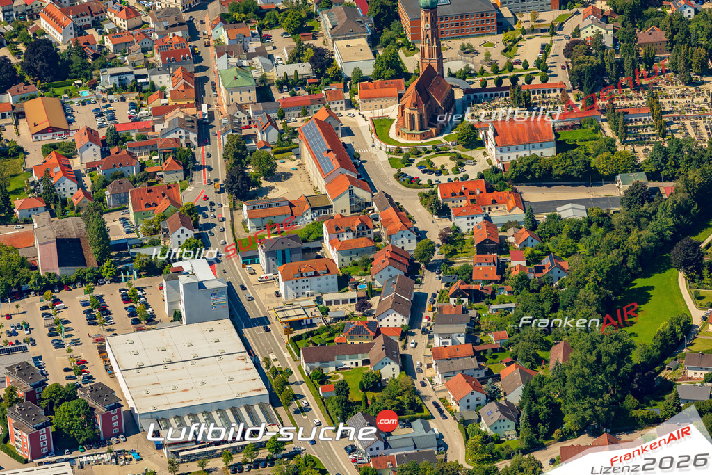 Luftaufnahme von Vilsbiburg - Die Luftaufnahme wurde 2025 vom UL-Flugzeug heraus erstellt ( keine Drohne ) - Hochauflösende Luftaufnahme - für professionelle Ausdrucke geeignet. Die Geschenkidee !Mit Lizenz und Bildrechte bestellbar