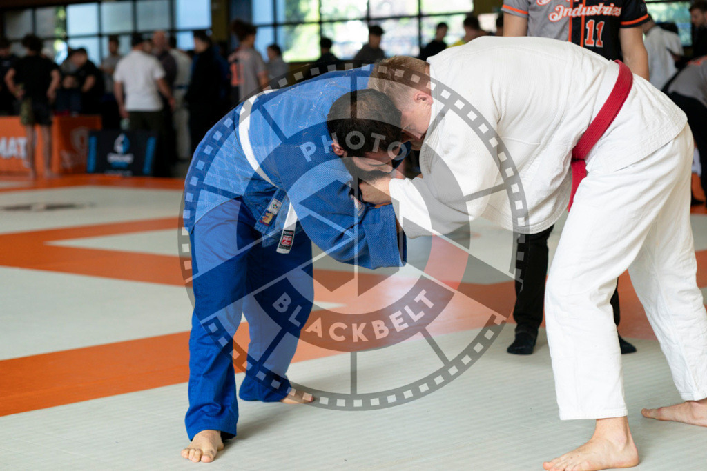 20240915PBB0903 | Athletes compete during the Grappling Industries’ grappling and Brazilian jiu-jitsu competition in Berlin, on September 15, 2024.