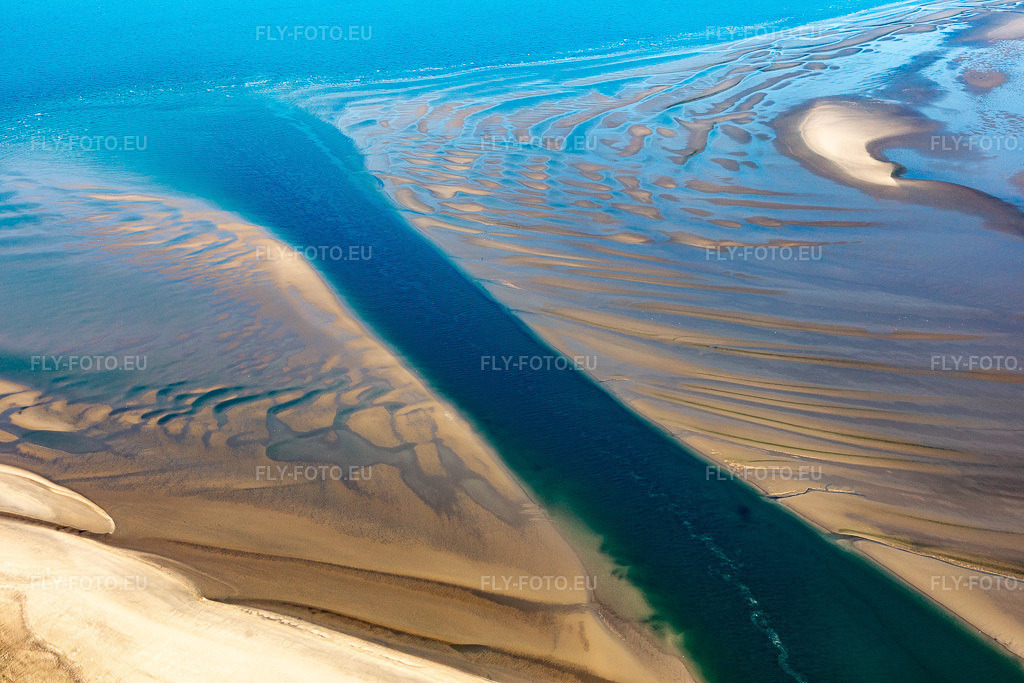 Vue aérienne: Priel au banc de sable Peter Meyers au sud de l'île de Fanø en mer du Nord à Fanø dans le département Syddanmark, Danemark. Photo: IMG_118678.jpg prise le 21/09/2019 par Werner Riehm/FLY-FOTO.eu – Résolution de l'original: 5472 x 3648 px