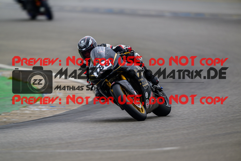 MaZZes_Fotomatrix_20240923_6007705_6714 | GELB