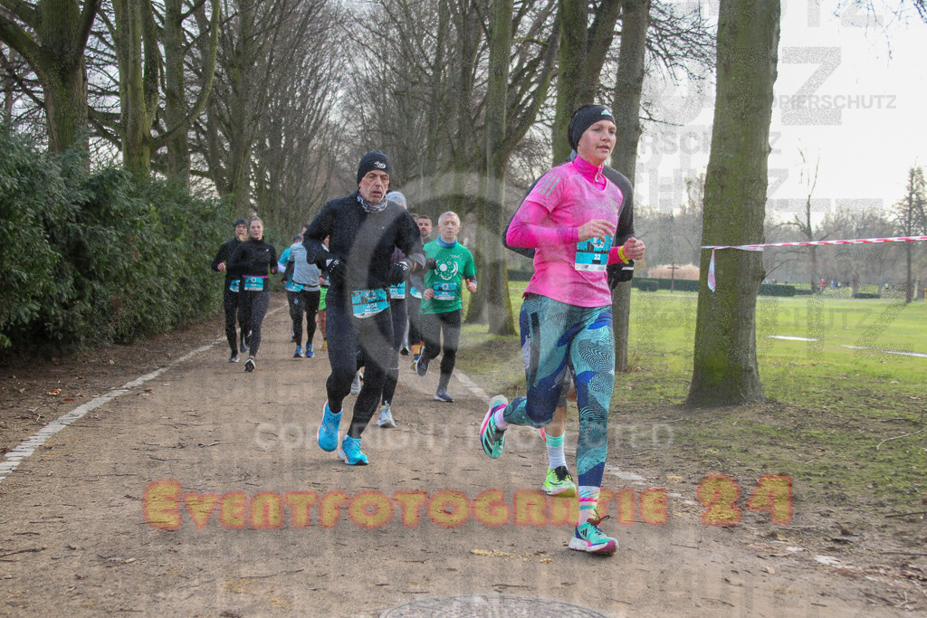 241231_1126_EV4_4617 | Sportfotografie im Rhein-Sieg Kreis, Köln, Bonn, NRW, Rheinland Pfalz, Hessen, etc. Unser Tätigkeitsfeld umfasst den Laufsport vom Volkslauf über den Marathon, Duathlon, Triathon bis zum Ultralauf wie Kölnpfad Ultra oder Schindertrail.