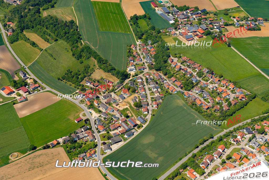 Hörmannsdorf-Weng-2024-145 | Die Luftbild Suche. Hier finden Sie Luftaufnahmen, Drohnen und Schrägluftbilder von Städten und Orte. Aktuelle + Archiv Luftbilder auch mit Lizenz.