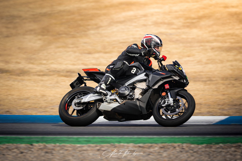 Ducati Trackday Hockenheimring 2026 | Entdecken Sie die faszinierende Welt von Alexander Tschuncky Arts: Kreative Fotografie, atemberaubende Automobilkunst und hochwertiger Bilderdruck. Lassen Sie sich inspirieren! - Realisiert mit Pictrs.com