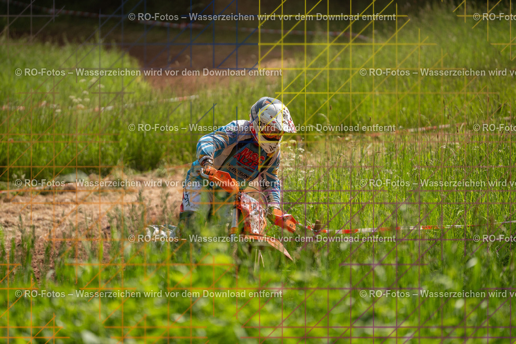 Wolfshausen 4 Lauf -1532 | Sportfotografie von RO-Fotos: Motorsport, Motocross, Enduro, Laufveranstaltungen und Triathlon. Professionelle Fotos von Sportlern und Events. - Realisiert mit Pictrs.com