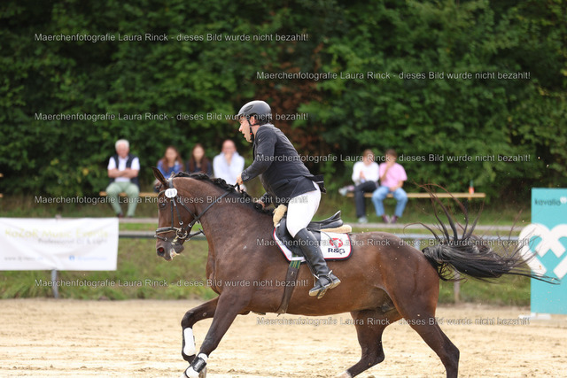HG9A0452 | laurarinckfotografie - Realisiert mit Pictrs.com