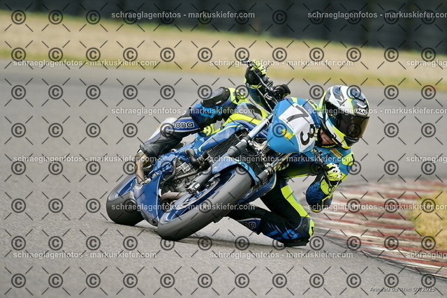 25bt05-1013 | markuskiefer.com - Realisiert mit Pictrs.com