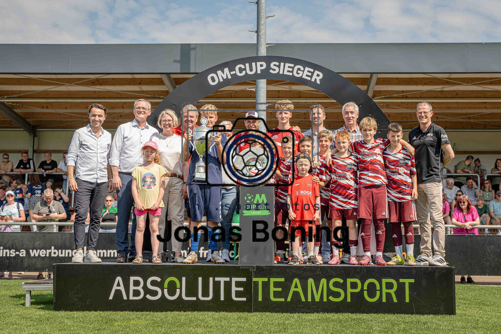 Fußball I E-Junioren I Saison 2025-2026 I OM-Cup Lüsche I Sonntag  I 25637 | jns.sportfotos - Realisiert mit Pictrs.com