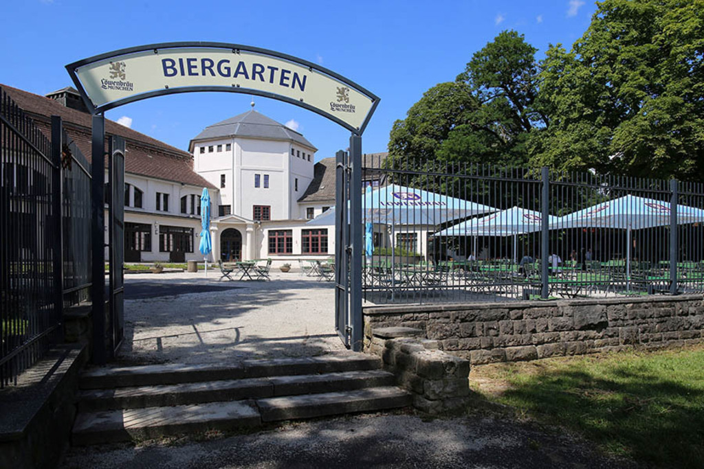 Foto: Leipzig - Auensee | Das Team hinter BILDLEXIKON LEIPZIG bündelt historische wie aktuelle Informationen über die Stadt Leipzig in Text und Bild auf einer Plattform und stellt diese der interessierten Öffentlichkeit zur Verfügung.