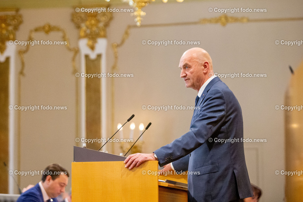 Landhaus Linz_ Promenade_ Landtagssitzung_ 03.04.2025-31 | 03.04.2025, Landhaus Linz AUT, Promenade, Landtagssitzung, im Bild LR Christian Doerfel (VP)