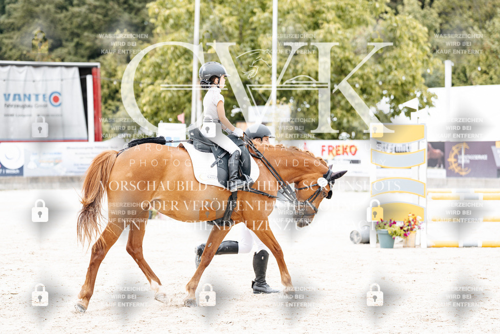 CK907271 | Turnierfotografie Pferdefotografie Trier Rheinland-Pfalz Pferdesport Reitsport Tierfotografie Sportfotografie Pferdevideo Pferdevideografie Equestrianvideography equestrianphotography  - Realisiert mit Pictrs.com