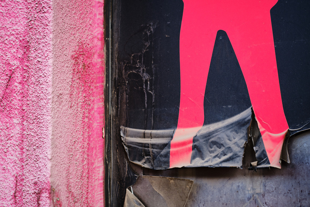 Night Dream Gogo Bar Detailansicht | Wien, Austria - March 18, 2021: entlang der Wiener Gürtel Straße; Night Dream Gogo Bar Detailansicht. - Realisiert mit Pictrs.com