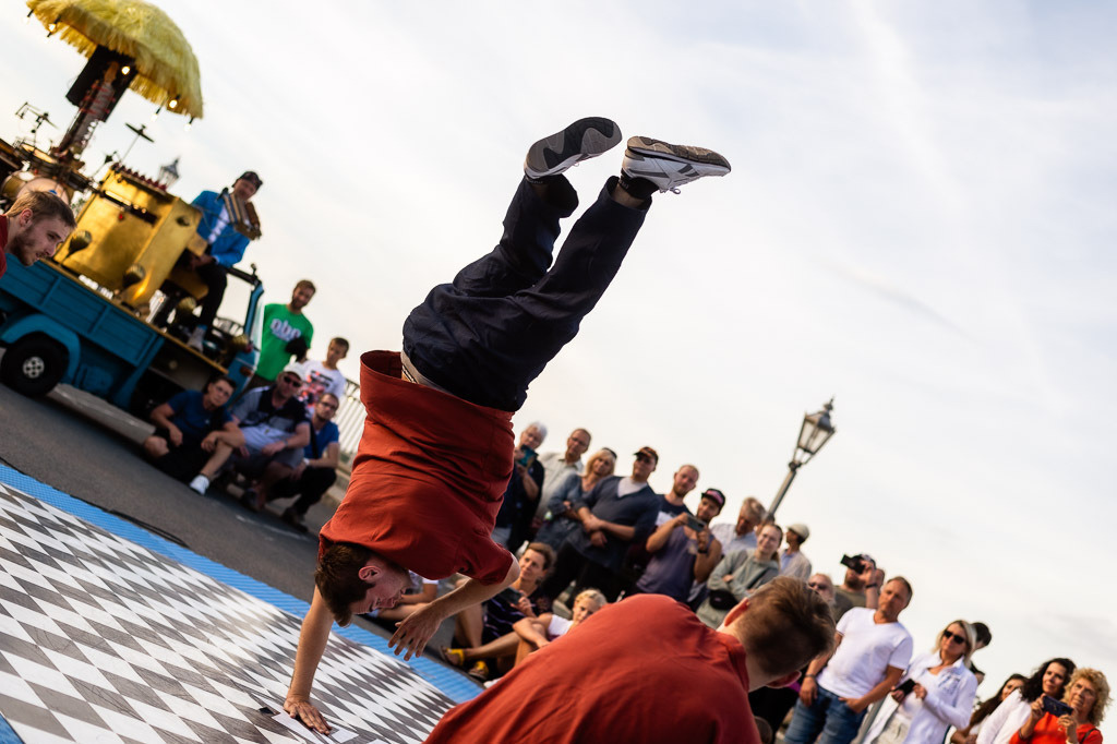 Breakdance mit The Saxonz am Forte Belvedere Leisnig | Breakdance mit The Saxonz am Forte Belvedere Leisnig zum Festival Hallo Leisnig 2022. - Realisiert mit Pictrs.com